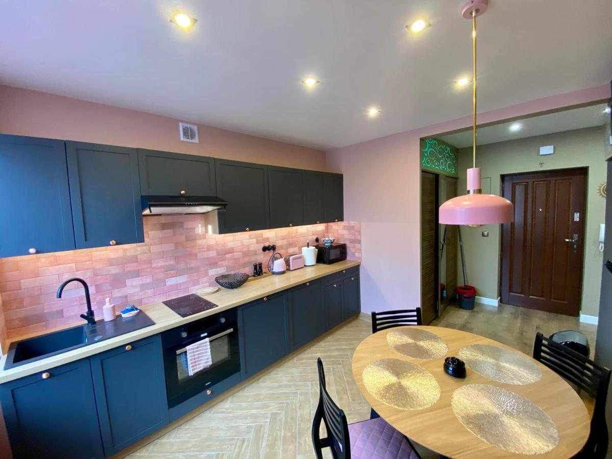 Golden Art Apartment